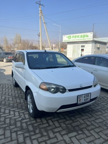 багажник цивик: Белый внедорожник Honda HR-V с правосторонним расположением руля