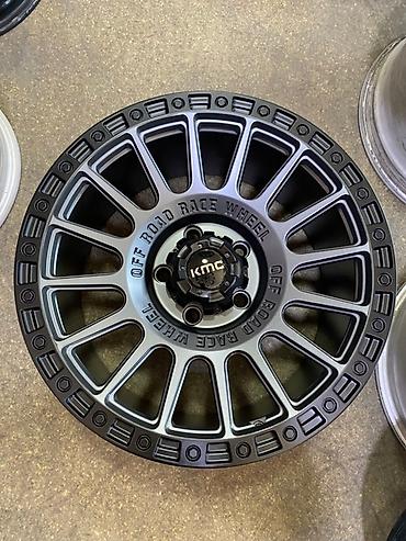 Диски: SSANG Yong Rexton. R18 5/130. 9jj. Et20. CB84,1. Литой диск KMC — 3
