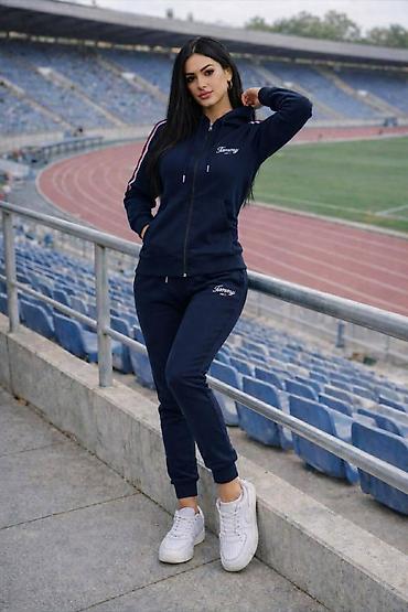 Gornji i donji deo: Ženske trenerke – komplet jakna + donji deo - Sportski komplet sa — 7