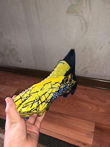 сумка новый: Футбольные бутсы без шнурков adidas Predator размер 38 адрес Ош Хбк — 3