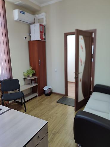 продажа офис: Аренда офисов, 11 м², В административном здании, 1 линия — 3