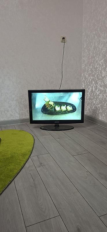Televizorlar: Samsung 82 ekran — 2