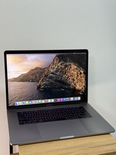 макбук м4: Ноутбук, Apple, 16 ГБ ОЭТ, Intel Core i7, 15.4 ", Колдонулган, Оюндар үчүн, эс тутум SSD