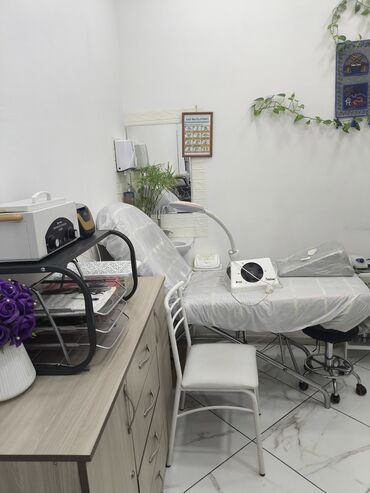 купить поле для посева: Сдаю Кабинет в салоне, 12 м², Для бровиста, Для лешмейкера, Для мастера по маникюру
