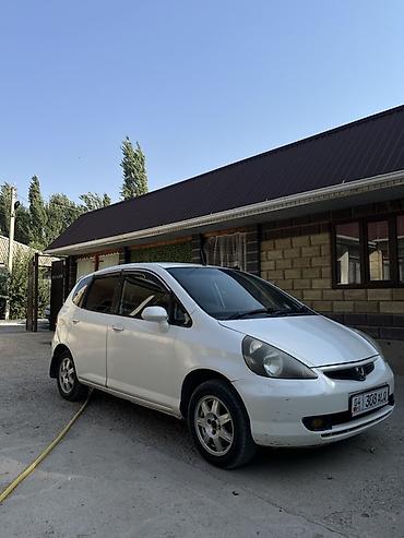 тойота приус с: Honda Fit: 2002 г., 1.3 л, Автомат, Бензин, Хэтчбэк — 1