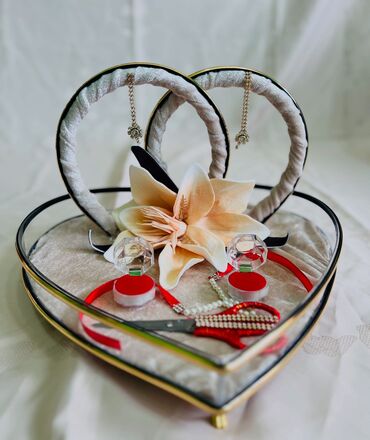 Xonça: SATILIR.14 eded ve 12 eded olmaqla xonca desti satilir.Her biri — 2