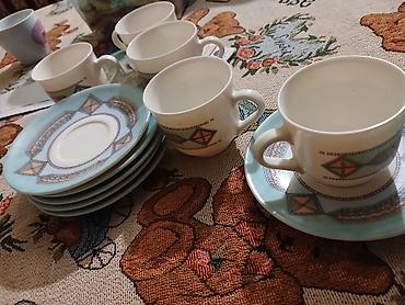 metalac lonce: Set šoljica za kafu sa tanjirićima – vintage dizajn - Kompletniji set — 1