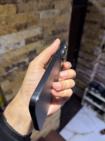 Apple iPhone: IPhone 15 Pro Max, 512 GB, Qara, Face ID — 5