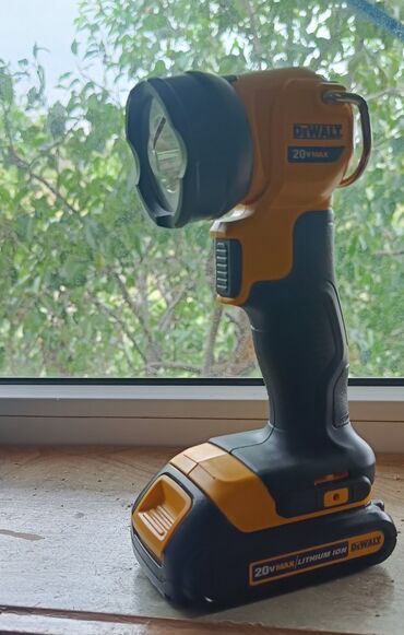 держатель телефона для велосипеда: Оригинальный фонарь DEWALT + аккумулятор 1,5АН