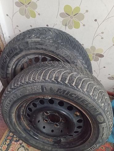 Комплект зимних шин Michelin с дисками 2штук - Размер: 195/65 R15 -