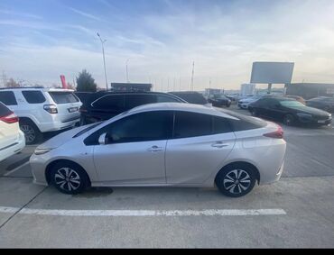 авто в рассрочку в бишкеке без первоначального взноса: Toyota Prius: 2018 г., 1.8 л, Автомат, Гибрид, Хетчбек