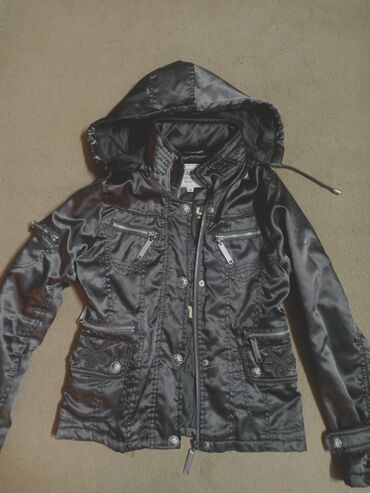 детские зимние куртки с мехом: Детская куртка осенняя,на рост 146, состояние отличное