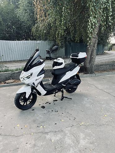 мото мапеь: Макси-скутер Yamaha, 200 куб. см, Бензин, Новый — 3