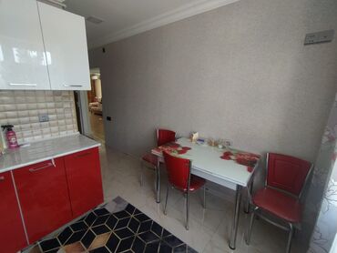 Köhnə tikili: Bakı, 2 otaqlı, Köhnə tikili, m. Əhmədli, 65 kv. m — 13