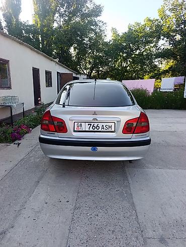 smart open: Mitsubishi Carisma: 2003 г., 1.6 л, Механика, Бензин, Седан — 2