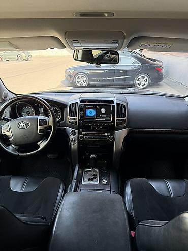 танк бу: Toyota Land Cruiser: 2013 г., 4.6 л, Автомат, Бензин, Внедорожник — 4
