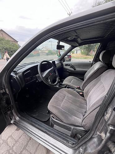 Volkswagen: Volkswagen Passat: 1988 г., 1.8 л, Механика, Газ, Универсал — 10
