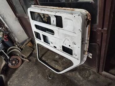 Auto delovi: Dodatni opis Vrata desna Lada 21213,21214 Niva br.4. U beloj boji — 14