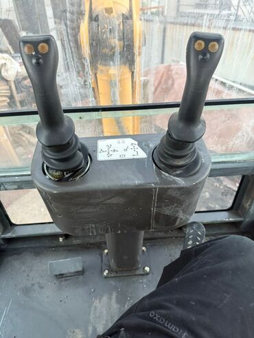 Экскаваторы: Экскаватор, 2011 г., Колесный — 10