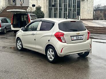 Chevrolet: Chevrolet Spark: 2017 г., Автомат, Бензин, Хэтчбэк — 3