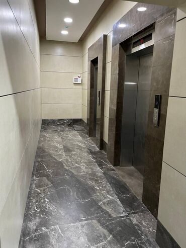 Uzunmüddətli kirayə mənzillər: Tibb Universiteti yaxınlığı Olimpik Starn yanında 18 mərtəbəli binanın — 8