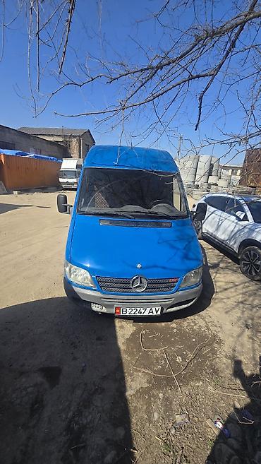 грузовой газель: Mercedes-Benz Спринтер: 2003 г., 2.2 л, Механика, Дизель, Фургон — 1