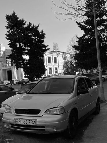 Opel: Opel Astra: 1.8 l | 1998 il | 200000 km Hetçbek