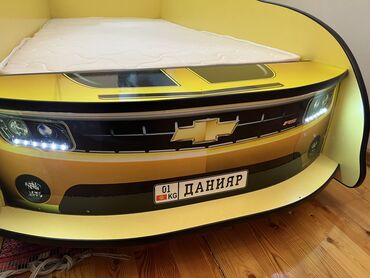 детскую кровать вместе с матрасом: Кровать-машина, Для мальчика