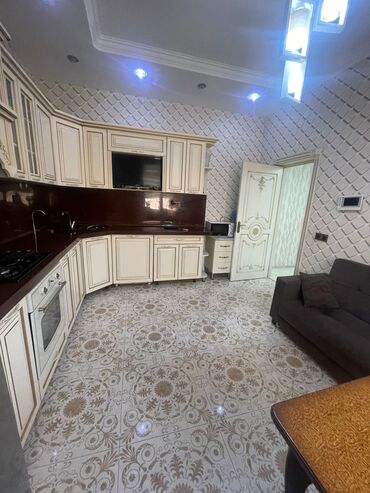 Həyət evləri və villaların satışı: M.Ə. Rəsulzadə qəs. 4 otaqlı, 300 kv. m, Kredit yoxdur, Yeni təmirli -da lalafo.az — 4 Həyət evləri və villaların satışı: M.Ə. Rəsulzadə qəs. 4 otaqlı, 300 kv. m, Kredit yoxdur, Yeni təmirli — 4