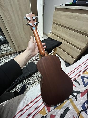 комуз гитара: Укулеле сопрано, корпус и гриф из тёмного дерева (махагоновый — 4