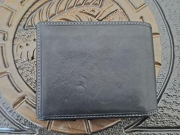 mont: Kişi pul kisəsi – klassik qara rəng - Material: təbii dəri - Dizayn — 1