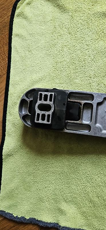buggy motor: Məhsul: Mühərrik dayağı (alt tork dayağı / “dogbone” tip) Təyinat — 3