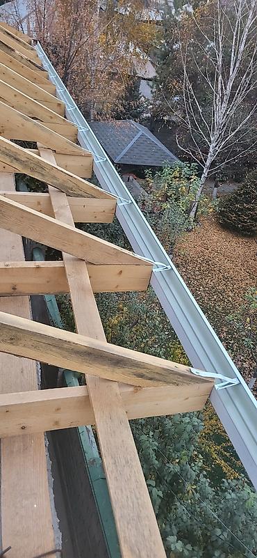 Водосточные желоба: БЕЗШОВНЫЕ ВОДОСТОЧНЫЕ системы для частного дома и Коммерческого — 15