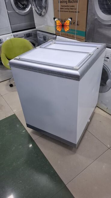 Миски: Закрытый морозильник