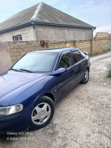 Opel: Opel Vectra: 1.8 l | 1996 il | 335000 km Hetçbek