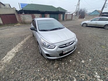 Hyundai: Hyundai Accent: 2013 г., 1.4 л, Механика, Бензин, Седан