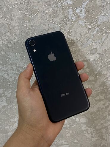 Apple iPhone: IPhone Xr, Б/у, 64 ГБ, Черный, Чехол, 77 %