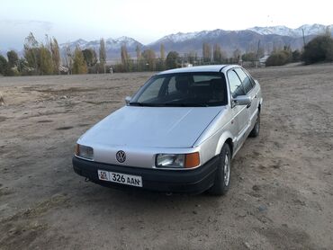 авто 150000: Volkswagen Passat: 1989 г., 1.8 л, Механика, Бензин, Седан