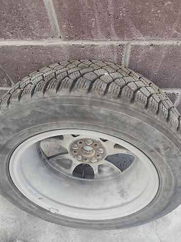 Комплект: литой диск Subaru + зимняя шина Maxxis - Диск оригинальный at lalafo.kg Комплект: литой диск Subaru + зимняя шина Maxxis - Диск оригинальный