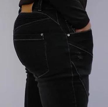 Farmerke: Muške crne farmerke – moto/urban stil - Kroj: slim/straight sa — 24