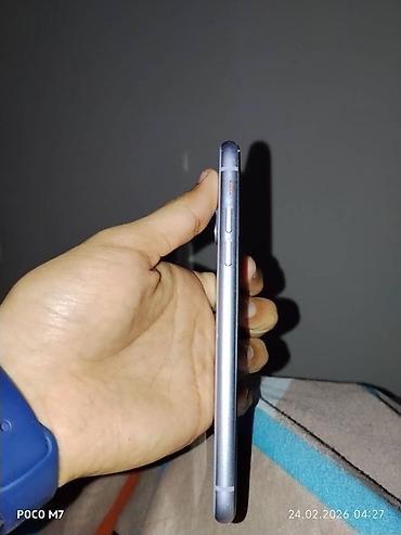 Apple iPhone: IPhone 11, Б/у, 64 ГБ, Чехол, 56 % — 5