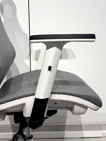 herman miller: Офисное кресло, Новый, С колесиками, цвет - Серый, Бесплатная доставка — 10