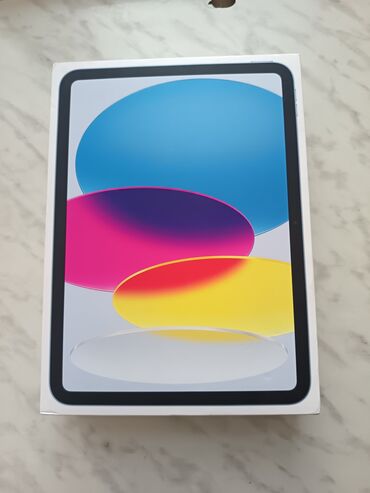 Apple iPad: İpad 11 128gb təzədir 2 gün cəmi ishlenib təcili pul lazımdır deyə