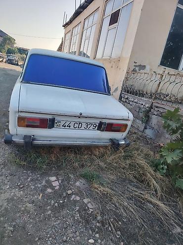 VAZ (LADA): VAZ 2106, ağ rəng, sedan kuzov. Texniki xüsusiyyətlər: - — 7