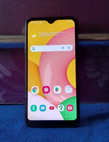 бу телефону: Samsung Galaxy A01, Б/у, 16 ГБ, цвет - Черный, 1 SIM, 2 SIM