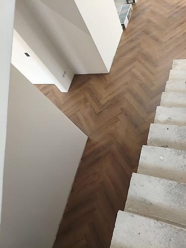 Напольные работы: Выравнивание пола, Укладка пола, Стяжка пола | Наливные полы, Ковролин, Ламинат Больше 6 лет опыта — 10