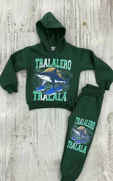 Komplet trenerke: Dečiji komplet trenerke – više modela - Dva dizajna: 1) Sonic — 2