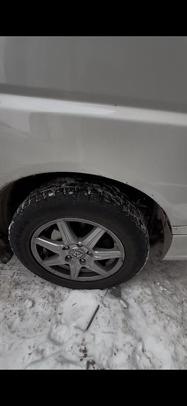 Honda: Honda Stepwgn: 2001 г., 2 л, Автомат, Газ, Минивэн — 2