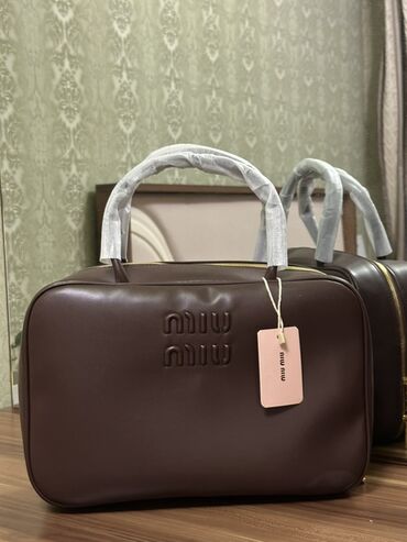 Классические сумки: Классическая сумка, Prada, Материал: Экокожа, Застежка на молнии, Женские