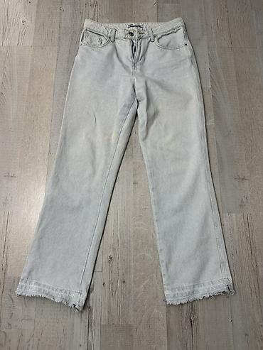 белый джинсы: Светло-голубые джинсы ZARA
38 размер — 2